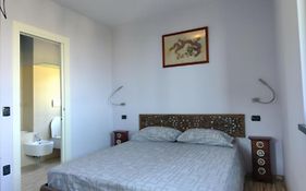 Aminta Apartment